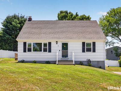 8 Pleasant Street