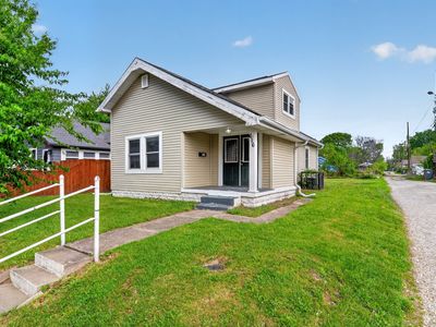 616 W 39th St