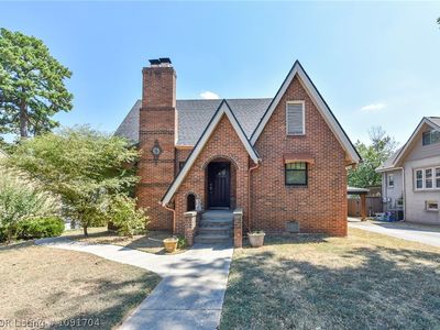 7 Vista Blvd