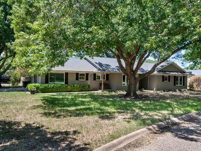 Property at 201 Delmore Dr, Hillsboro, TX