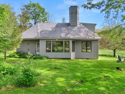 215 Old Stockbridge Rd