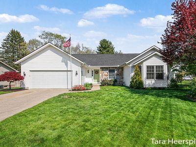 2077 Fernwood Dr