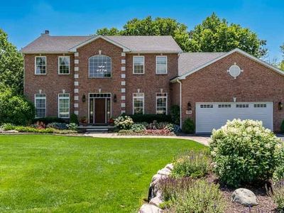 726 Meadow Crossing Trl