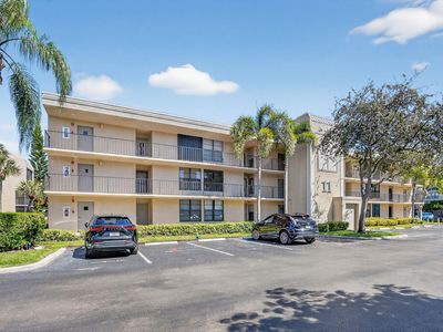 11 ROYAL PALM Way #3040