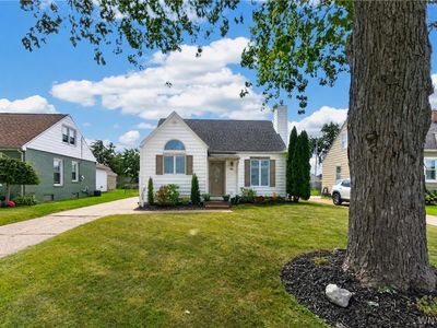 46 Oakridge Ave