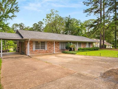 102 Lake Dr