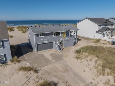 202 NW Oceania Dr