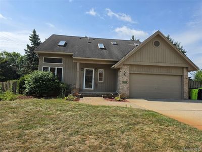 41921 Tamara St