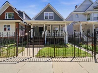 945 N Lawler Ave