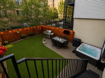 128 Jackson St APT 2B
