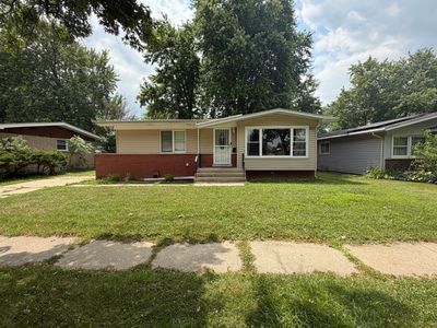 834 W Strieff Ln