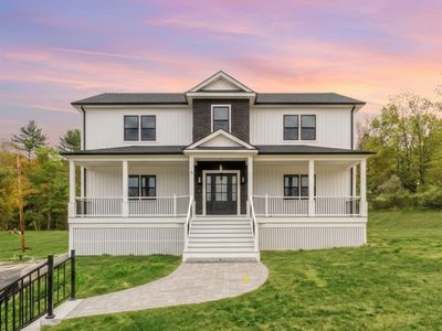 4 Eagleton St S