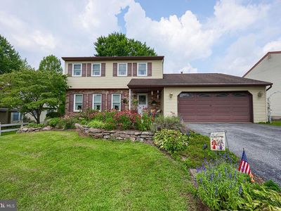 208 Rose Ln