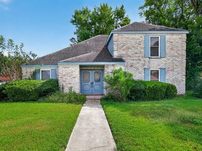 Property at 2303 La Quinta Dr, Missouri City, TX