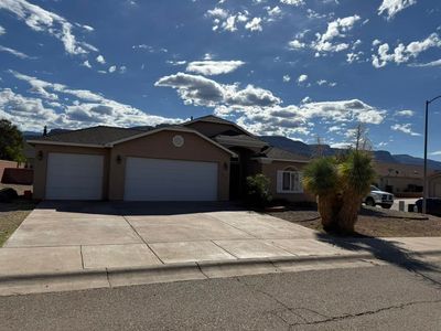 211 Bosque
