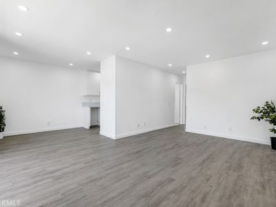 20930 Parthenia St UNIT 206