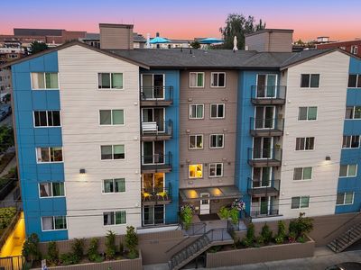 Property at 1616 Summit Avenue #N203, Seattle, WA