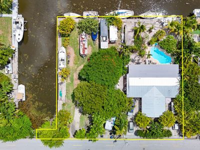 545 Ixora Dr
