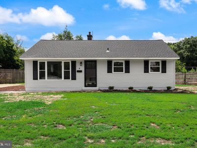 6 Holly Dr