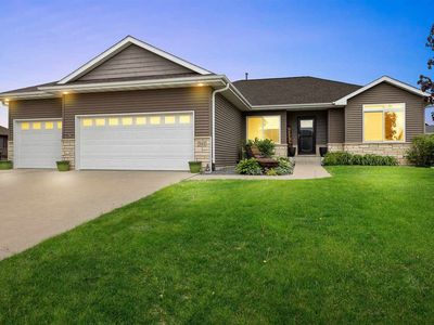 542 Rolling Hills Dr