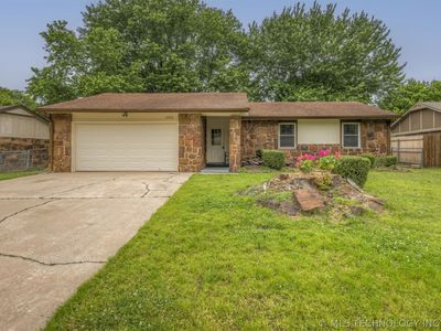 13629 S 285th East Ave