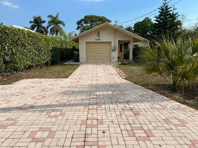 1066 Highlands Dr