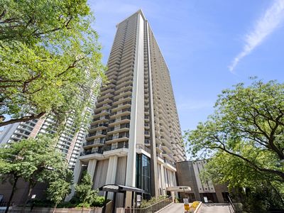 6007 N Sheridan Rd APT 5J