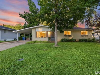 2720 Lakeport Dr