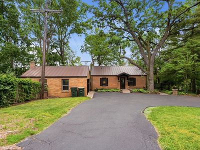 1020 Woodland Ave