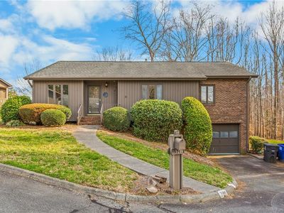 321 Bexley Dr