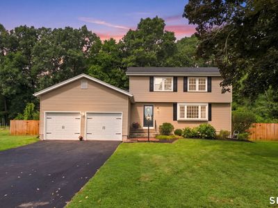 61 Broadleaf Circle