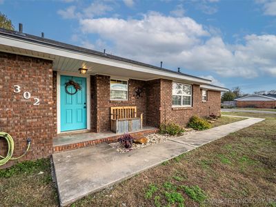 302 S County Line Rd