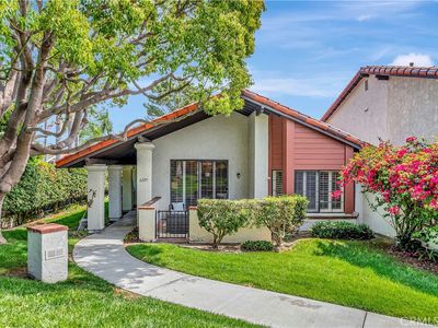6225 Riviera Cir