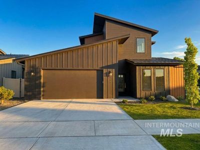 755 W Wrangler St