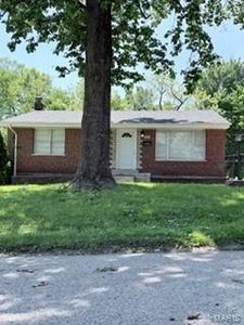 120 Madonna Dr