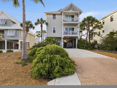 1637 Wayfarers Ct