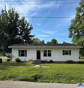 Property at 902 E Beech St, Sullivan, IN
