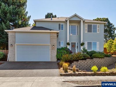 1824 NW Olivia Cir