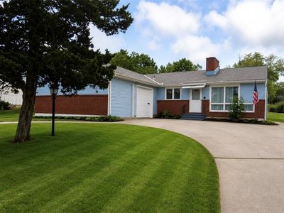 Property at 9805 E 33rd St S, Independence, MO