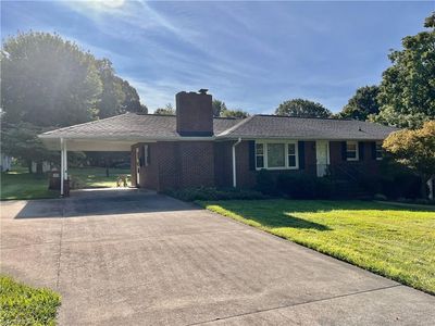 364 Woods Ln