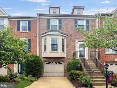 8015 Readington Ct