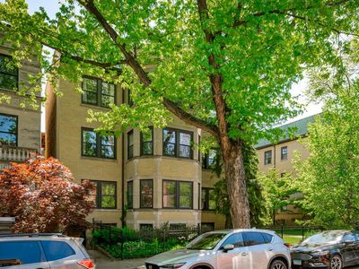 1425 W Summerdale Ave APT 3A