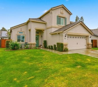 1754 Komenich Dr