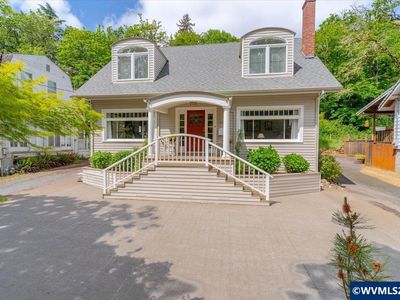 635 Church St SE