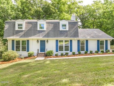527 Commanche Dr