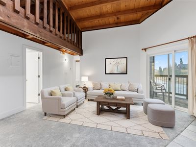 4200 Lodge Pole Cir #306