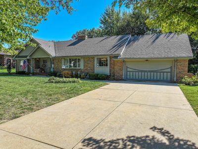 719 E Post Rd