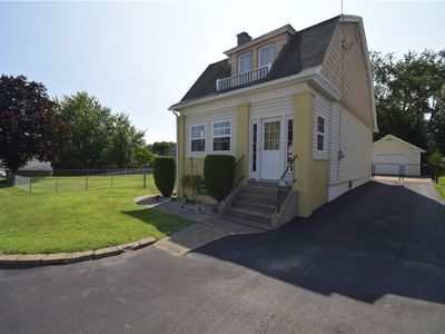 837 Allaire Ave