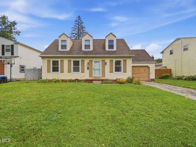 6150 Meadowvale Dr