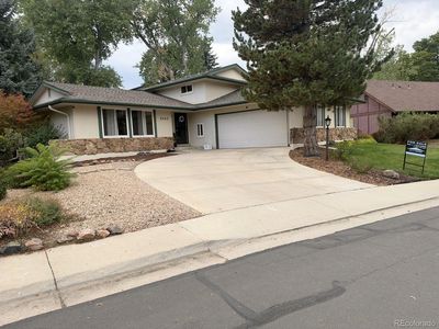 4940 W 101st Circle
